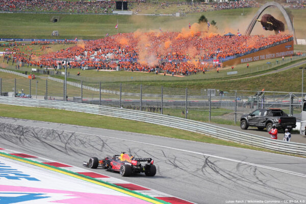 Gesigneerd shirt Max Verstappen - Red Bull Racing Team - Seizoen 2021 - Afbeelding 2